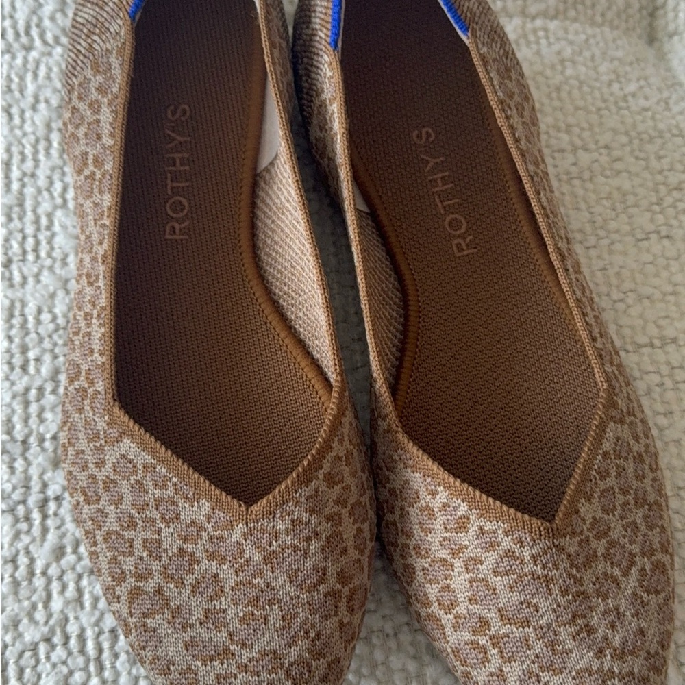 Rothy's Tan and Brown Flats Slip-On Loafers